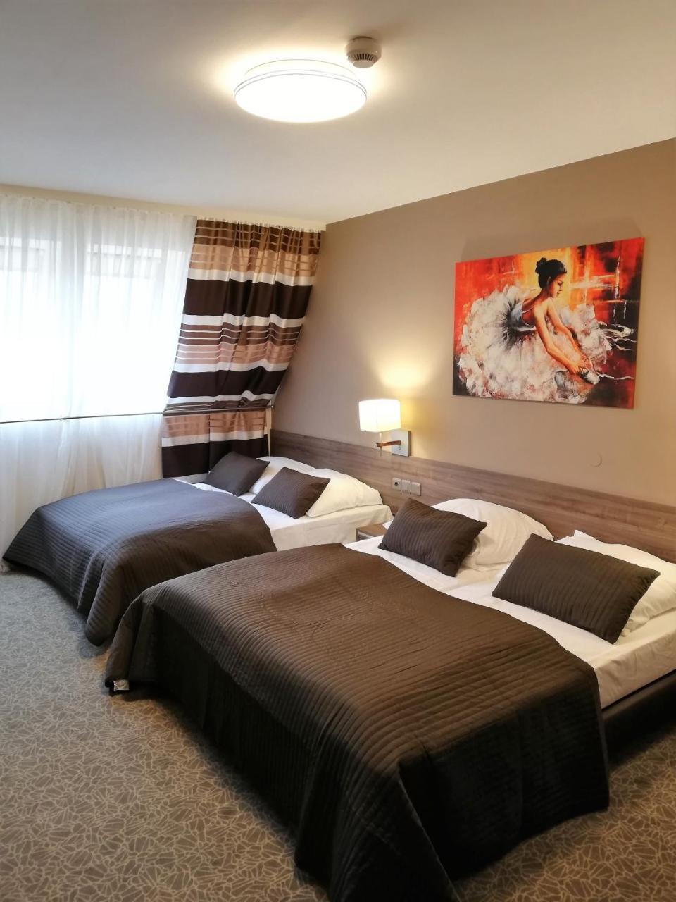 Hotel Zakliki كراكوفيا المظهر الخارجي الصورة